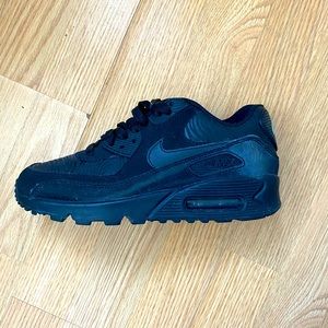 Black Nike Airmax